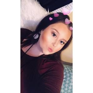 Meet your Posher, Kayla